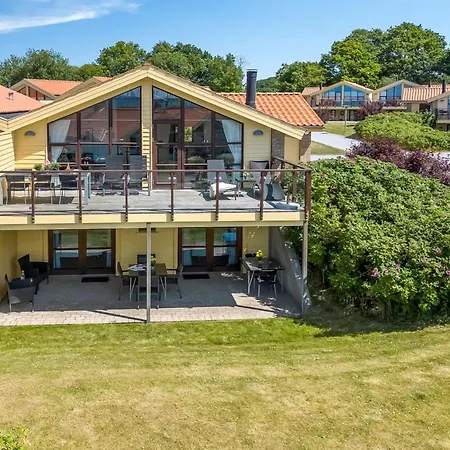 Era - 100m From The Sea By Interhome